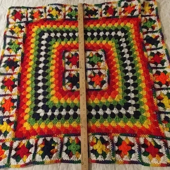 Laigh-Logan Creations - crochet baby afghan - Picture 2 of 2